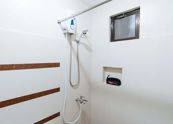 Hotel Reddoorz Near Robinsons Place