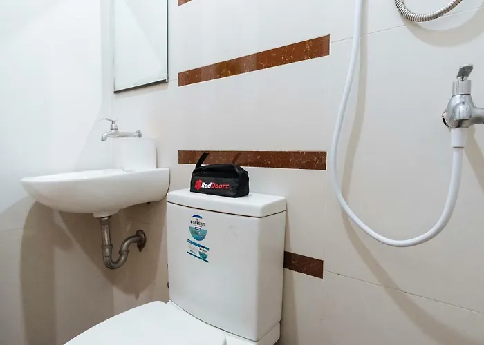 Hotel Reddoorz Near Robinsons Place Manila