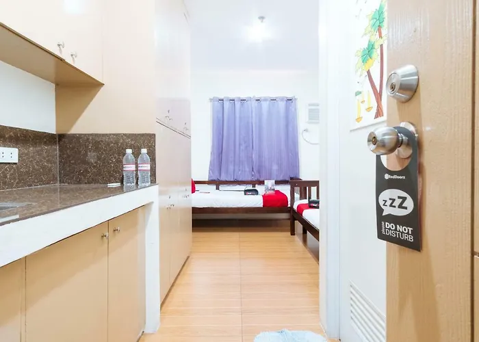 Reddoorz Near Robinsons Place Manila